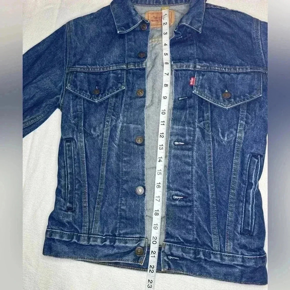 Vintage Levi's Denim Jacket Women's Red tab - Picture 7 of 13